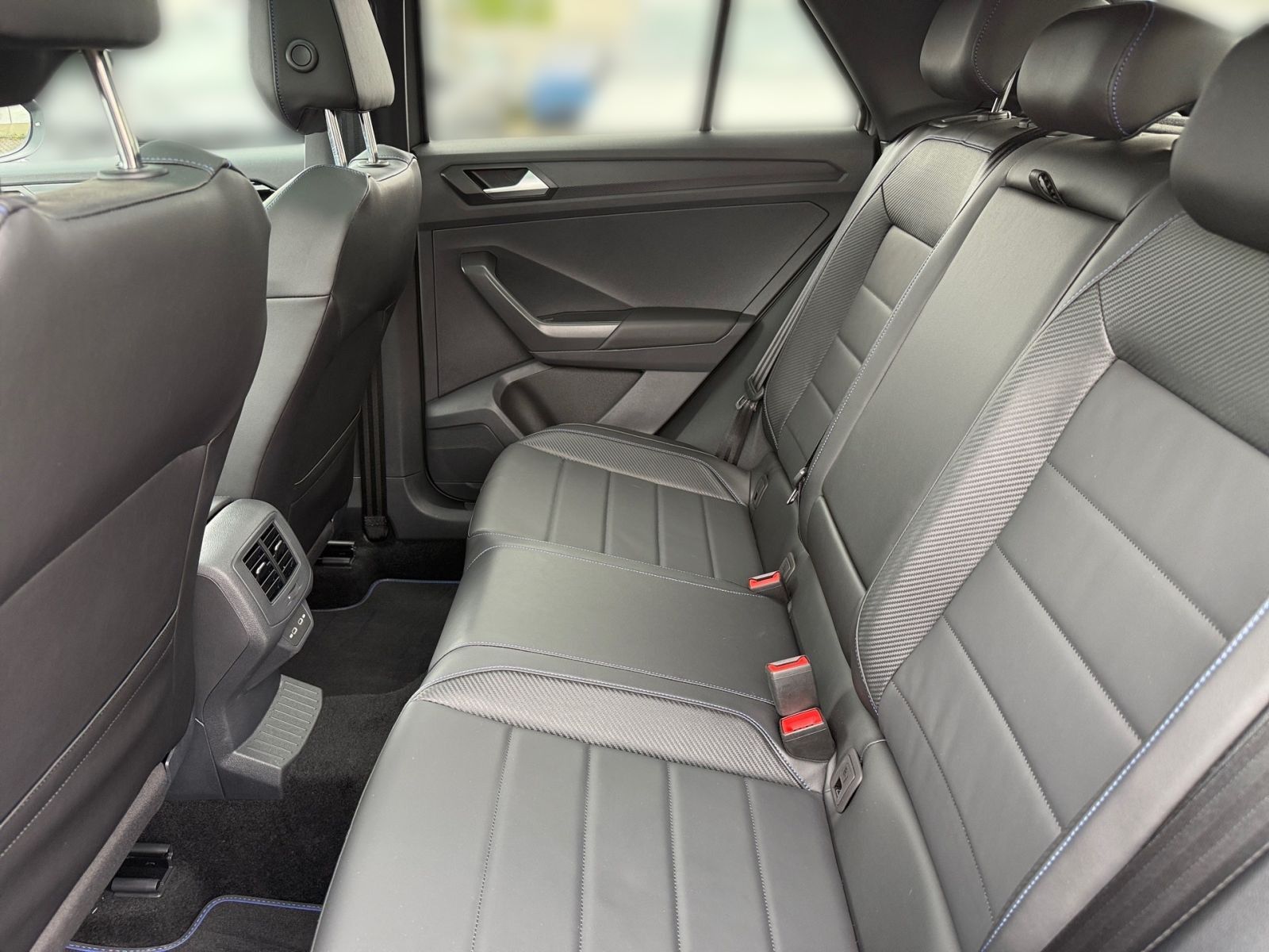Volkswagen T-Roc - Bild 10