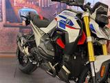 BMW R 1300 R Vorf.Mot. frei ab 10.10.26 - BMW R26