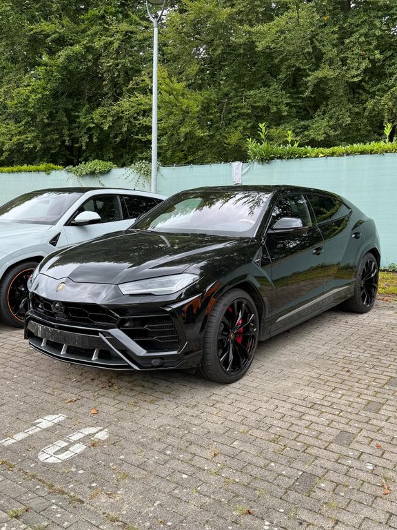 Image of Lamborghini Urus