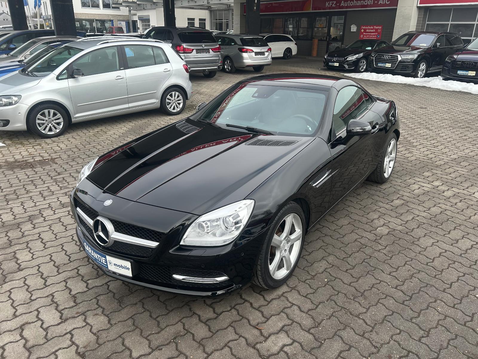 Mercedes-Benz Roadster-SLK-350BlueEfficiency-BiXenon-PDC-Navi-