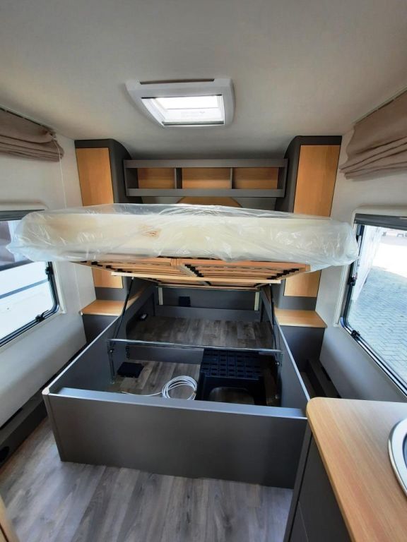 Fahrzeug Übersicht 21 Fahrzeugabbildung LMC Videro 450 D Verfüg./Sparen Sie 6.331,- €