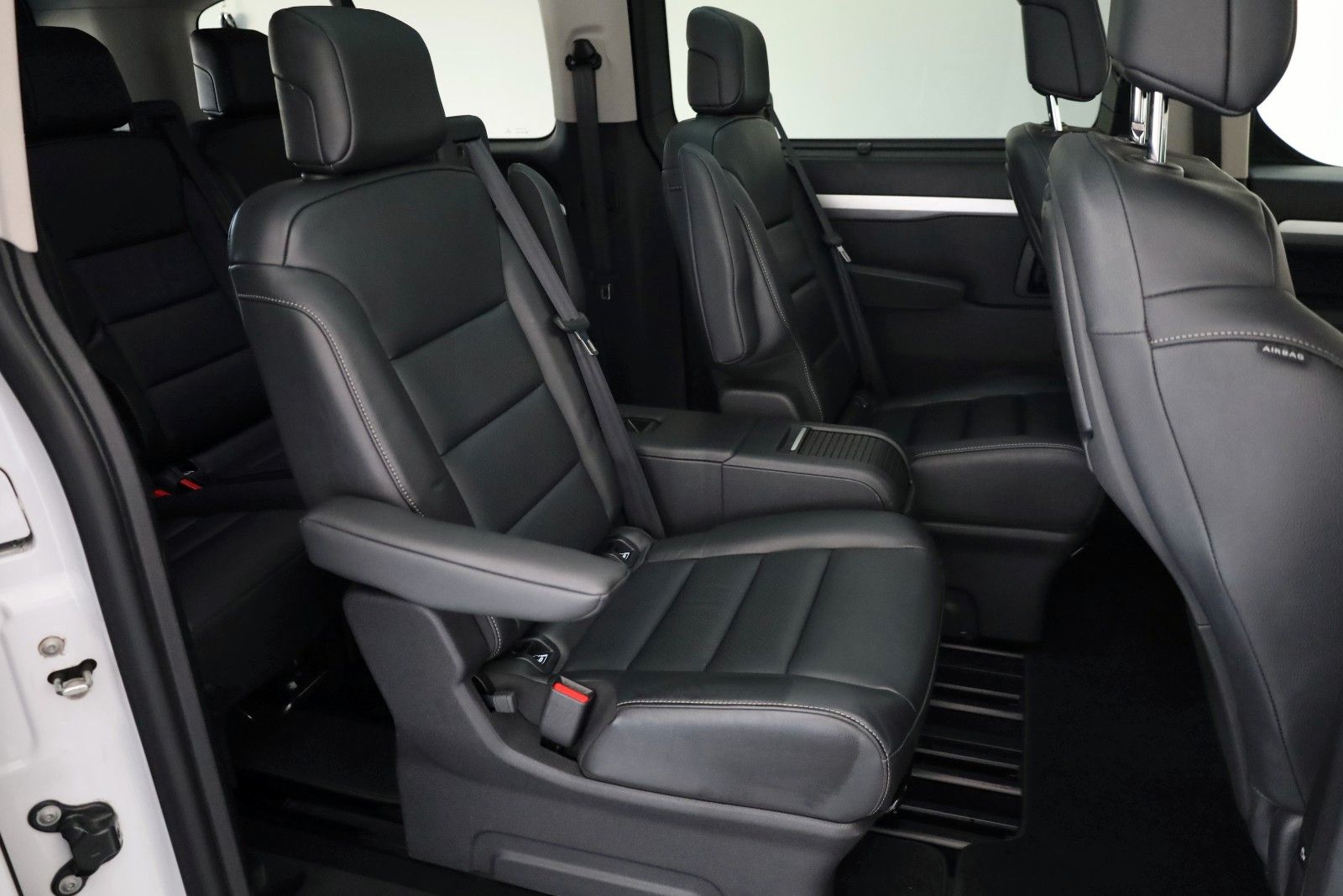 Fahrzeugabbildung Opel Zafira Life Elegance L,Leder,Navi,Pano,7Sitz,+WR
