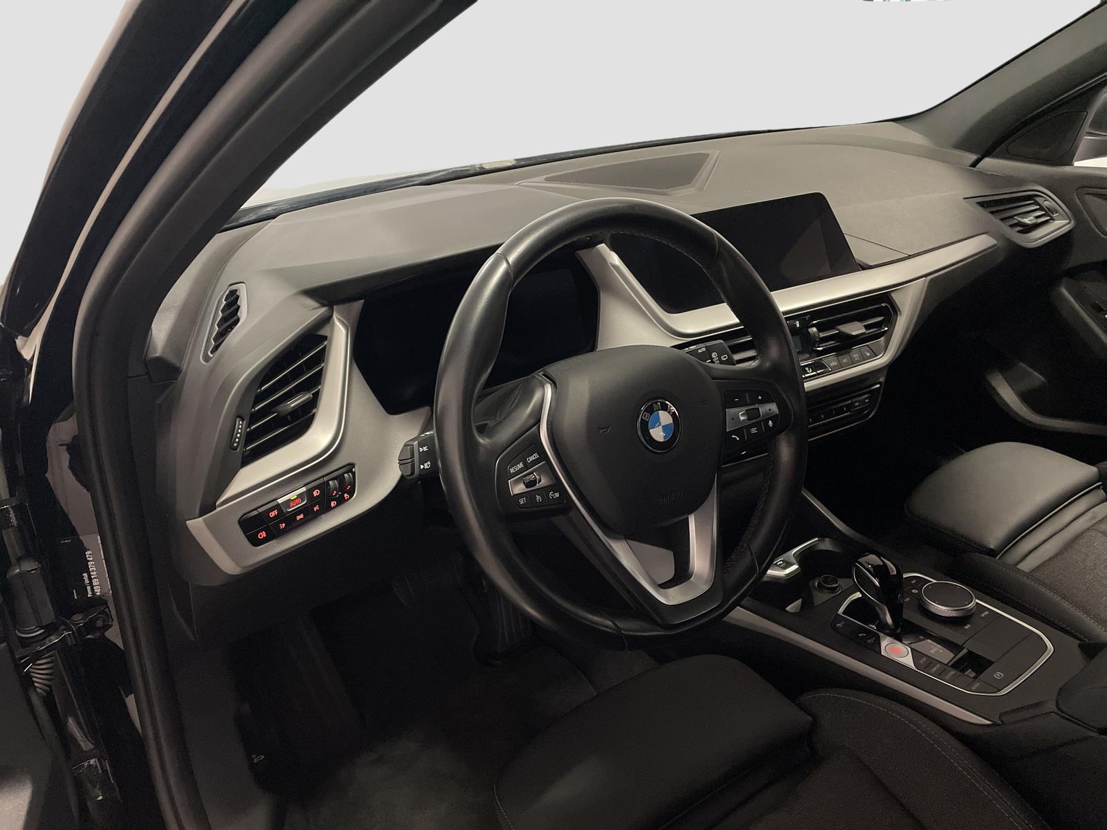 BMW 118 i LiveCockpitProf Kamera Sportsitze HiFi LED, миниатюра 7