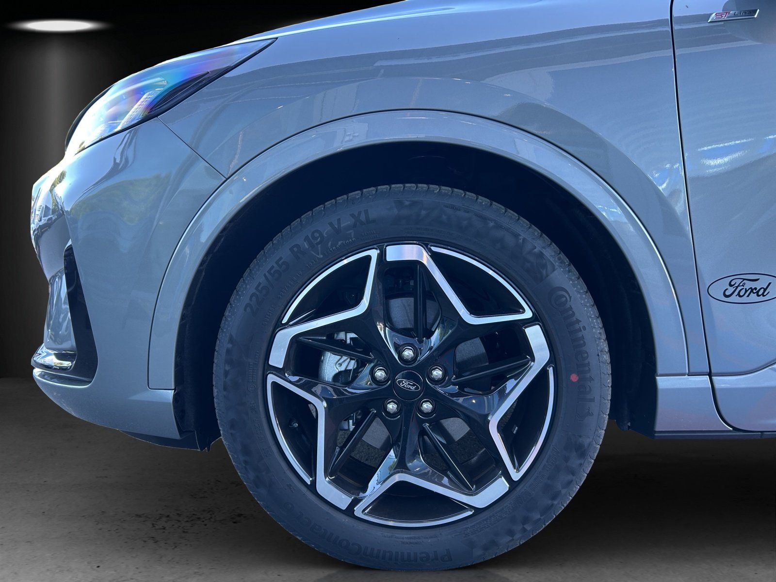 Fahrzeugabbildung Ford Kuga ST-Line FHEV Winter P. LM 19Z 360 Kamera