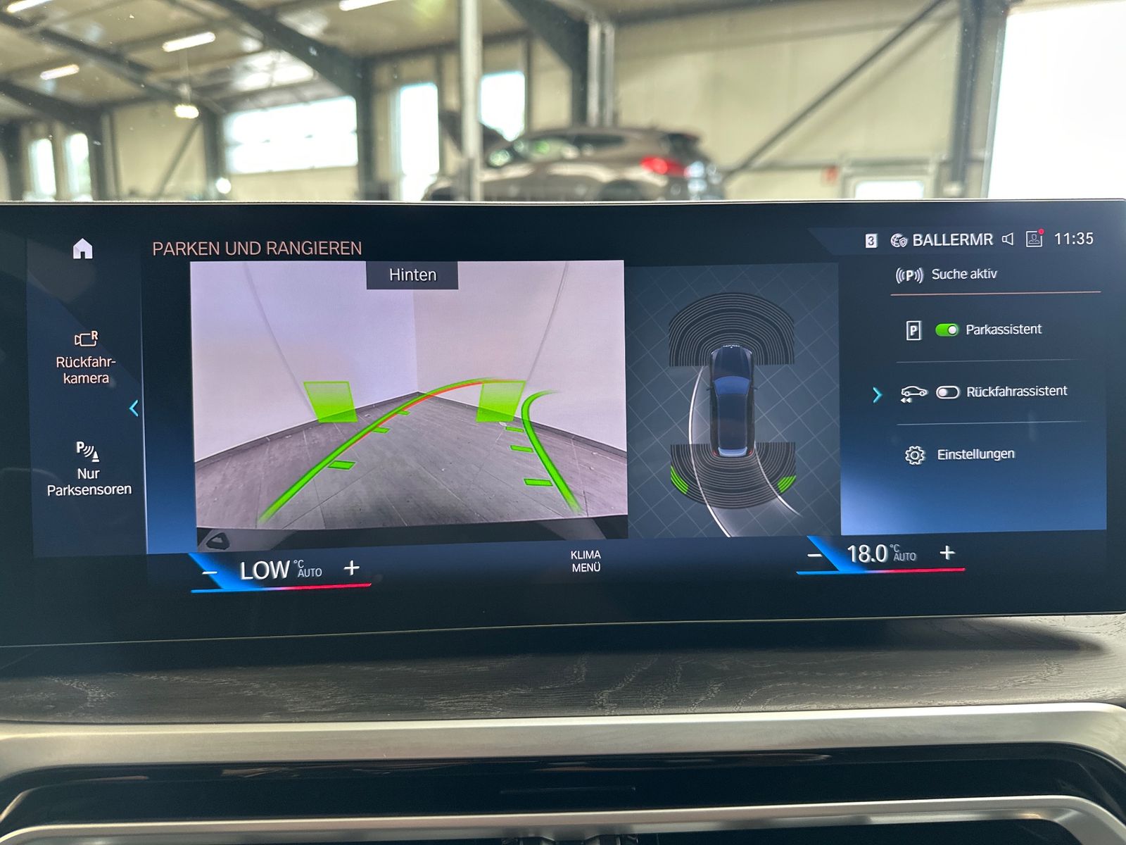 Fahrzeugabbildung BMW 320d Touring M-Sport NAV+LED+PANO+SHZ+PDC+DAB