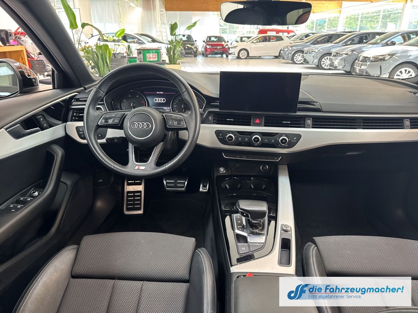 Fahrzeugabbildung Audi A4 Avant 35 TDI S line Navi Leder LED ACC Klimaa