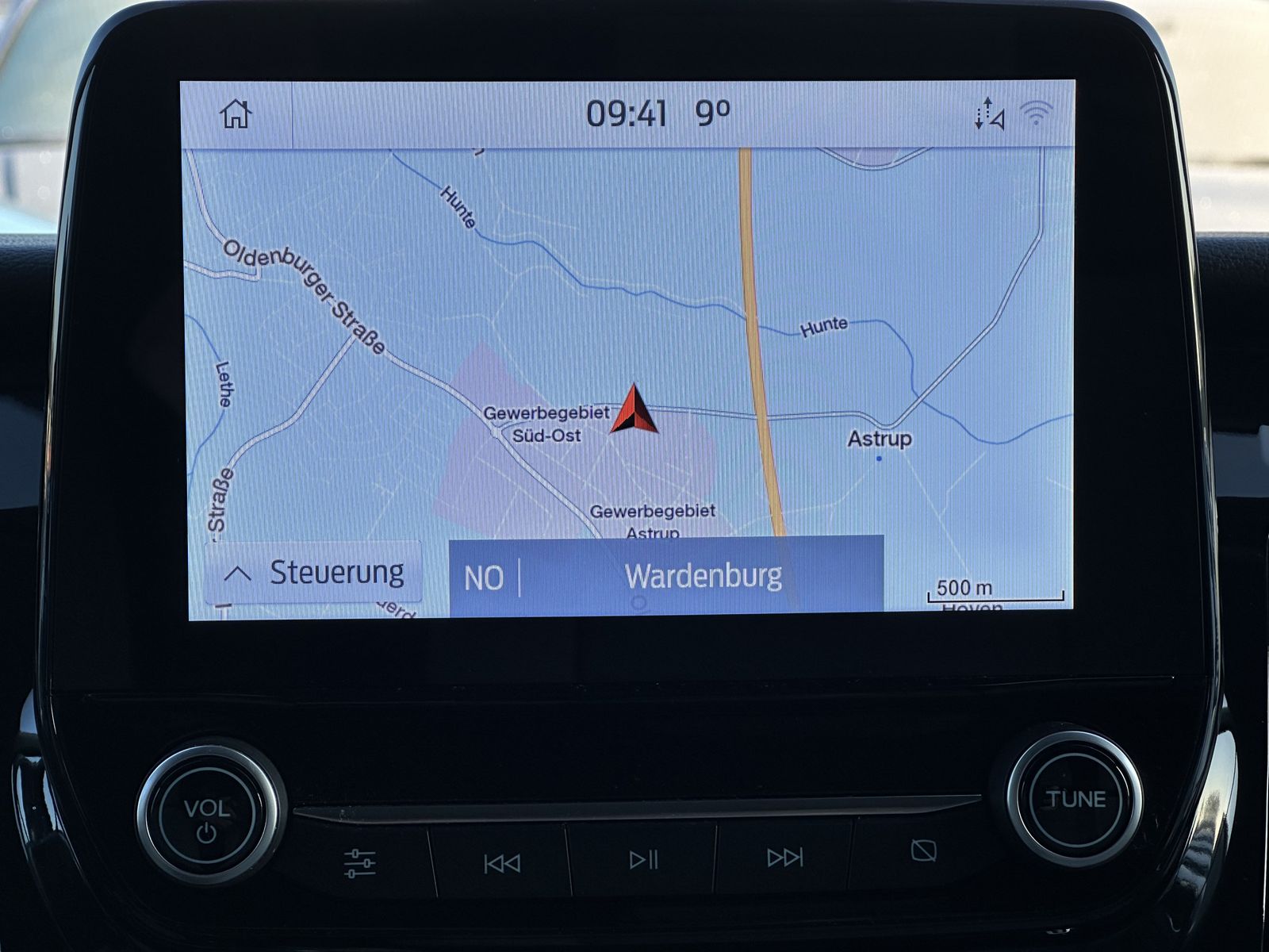 Fahrzeugabbildung Ford Tourneo Custom 320 L1H1 NAV+AHK+KAMERA+ACC+SHZ