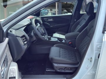 Nissan Qashqai Tekna+ 1.3 DIG-T °LED°PGD°RFK°HUD°BOSE°