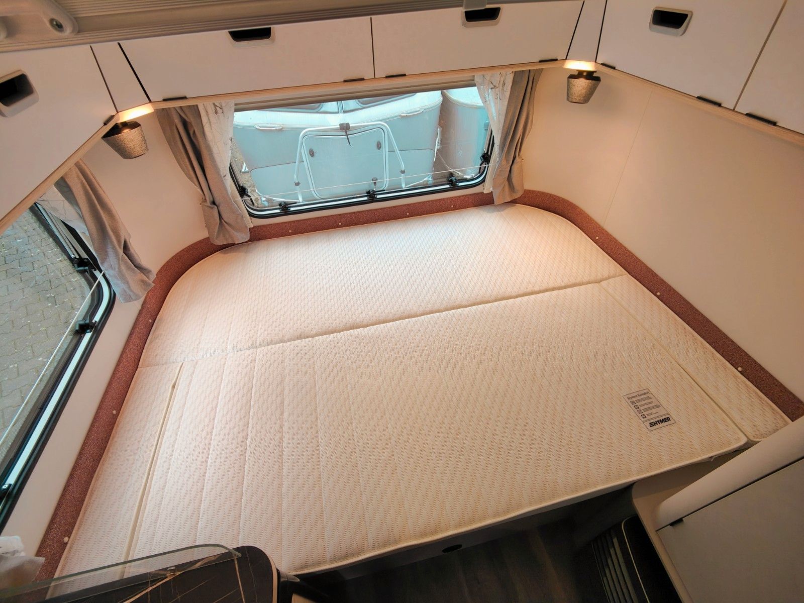 Fahrzeugabbildung HYMER / ERIBA / HYMERCAR Touring 530 Tango Red - JETZT 8.024€ SPAREN !!!