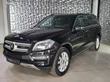 Mercedes-Benz GL 350 4Matic*PANO*NAVI*7-Sitzer*360°KAMERA* - Mercedes-Benz GL-Klasse mit Anhängerkupplung