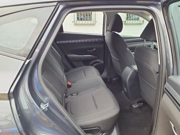 Bild 8 Hyundai Tucson 1.6 DCT Family - KAMERA,SHZG,CARPLAY