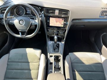 Volkswagen Golf Variant Highline 1,5l TSI 150PS 7-Gang-DSG