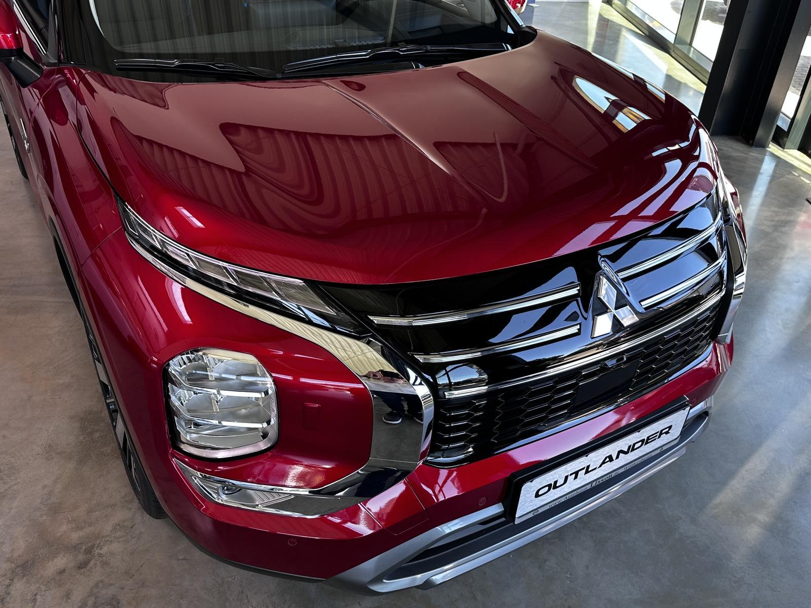 Mitsubishi Outlander 2.4 PHEV 100kW S-AWC Intro Edition Nav