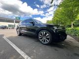 Volkswagen Touareg 3.0 V6 TFSI 250kW 4MOT Tiptr. R-Line... - Volkswagen Touareg mit Benzin-Antrieb: Geländewagen, 3.2