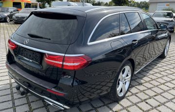 Mercedes E 220 - 5