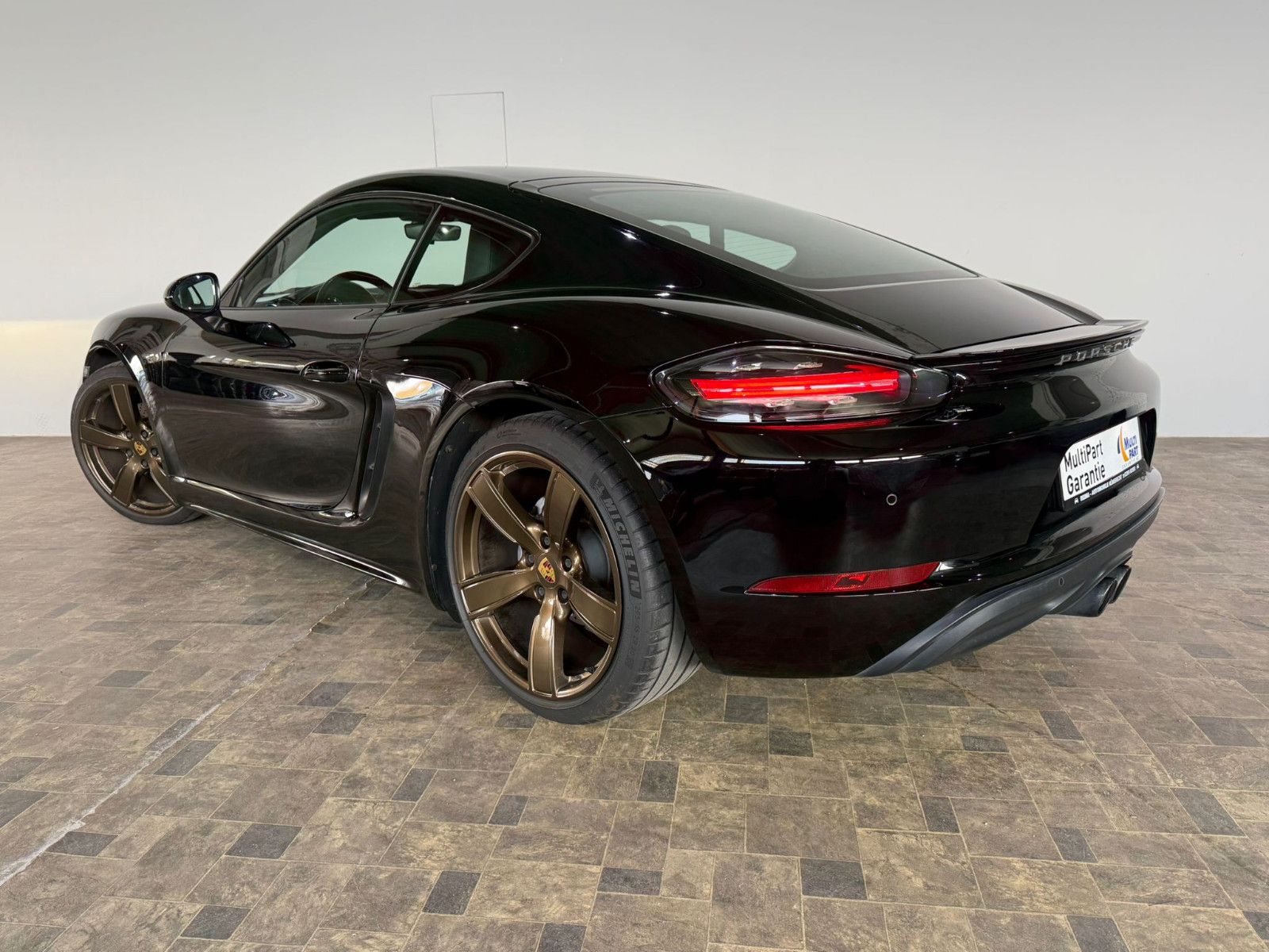 Fahrzeugabbildung Porsche 718 Cayman 2,0i 300PS, Bose, Navi, Leder