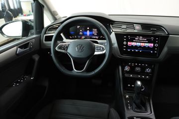 Volkswagen Touran 2.0 DSG R-Line 7-Sitze AHK Kamera