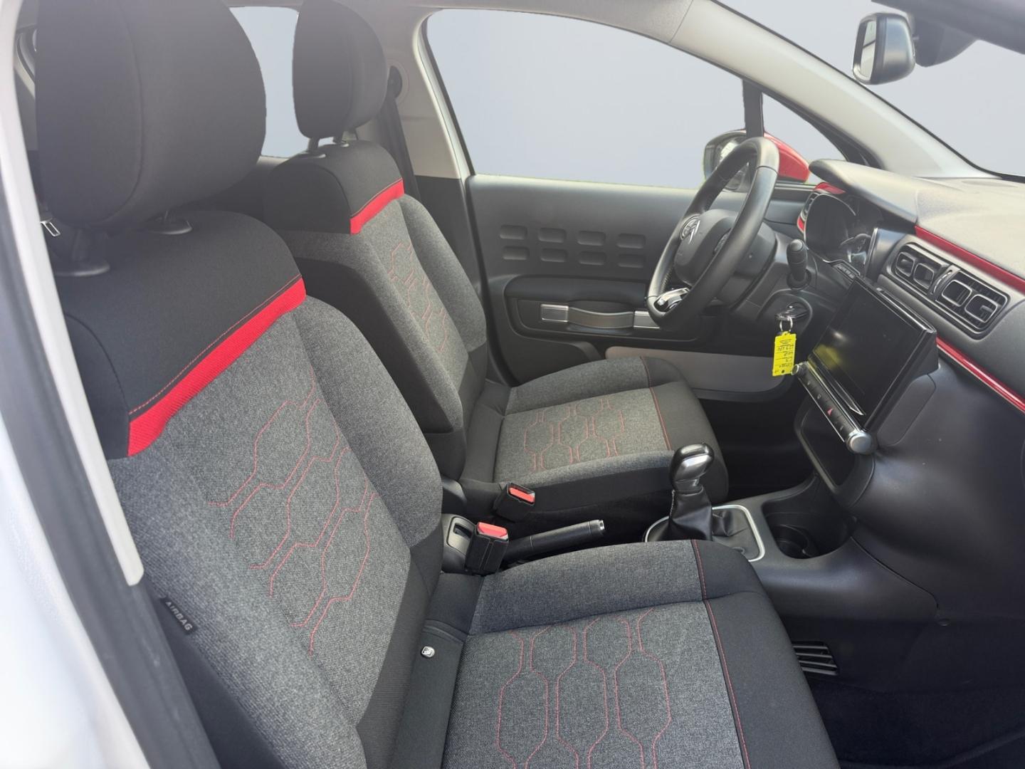Citroën C3 1.2 PureTech 82/83 Shine *nur Händler/Export*