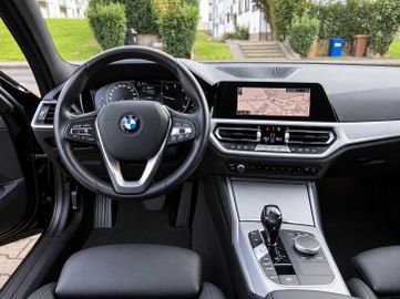 BMW 320 - 11