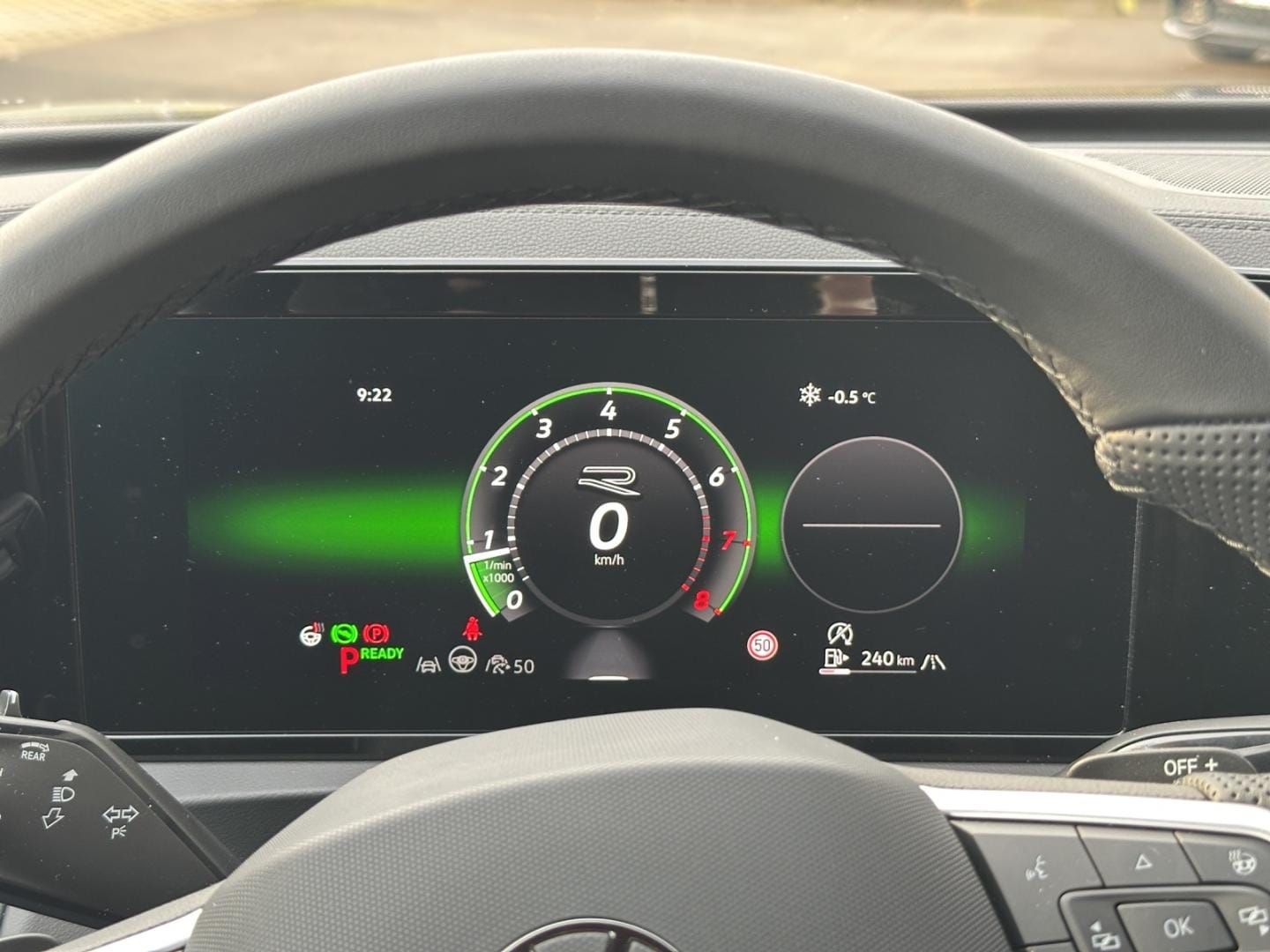 Fahrzeugabbildung Volkswagen Tiguan R-Line R-Line,AHK,Pano-Dach,Soundsystem,M