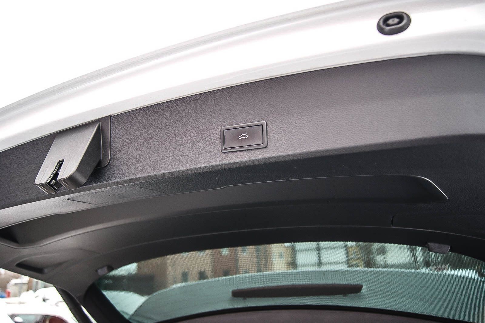 Fahrzeugabbildung CUPRA Ateca 2.0i 4Drive TRAILASSYST SCHIEBEDACH BEATS