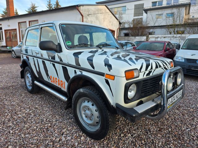 Lada Niva Only AHK*4x4*2 Hand*Tüv Neu*