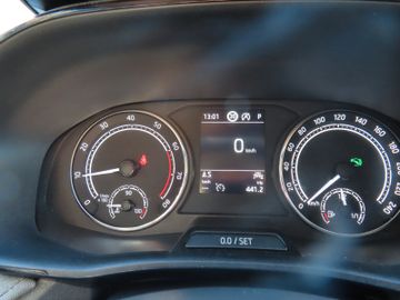 Fotografie 19 des Skoda Fabia Tour 1.0 DSG Navi LED ALU AHK