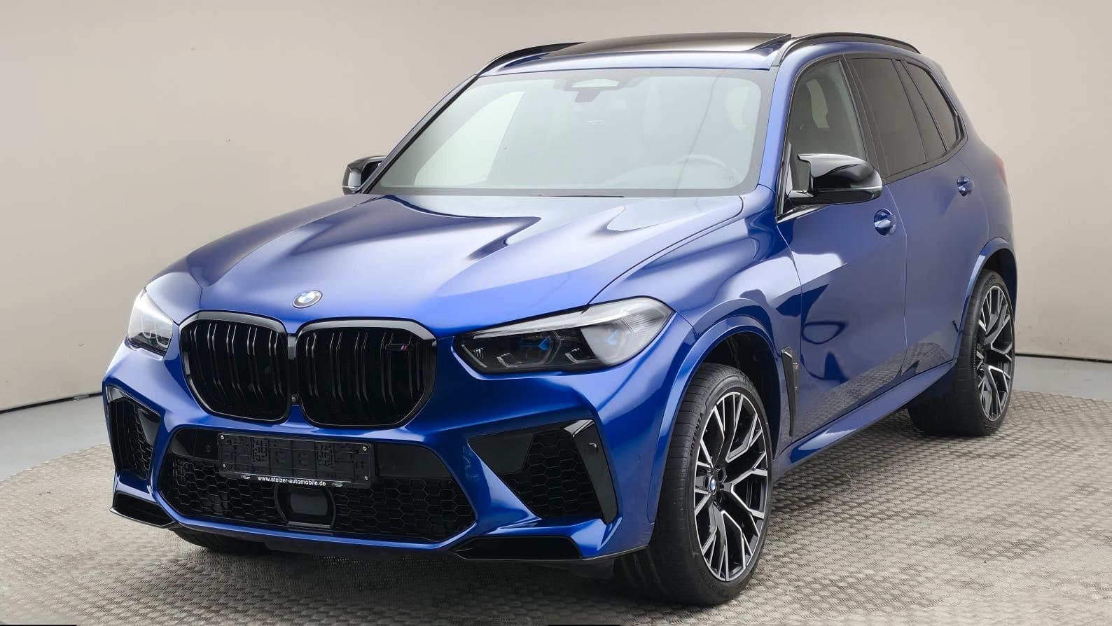 BMW X5 M Competition Marina-bay-blau metallic, AHK