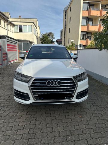 Audi Q7 Quattro 3.0 TDi