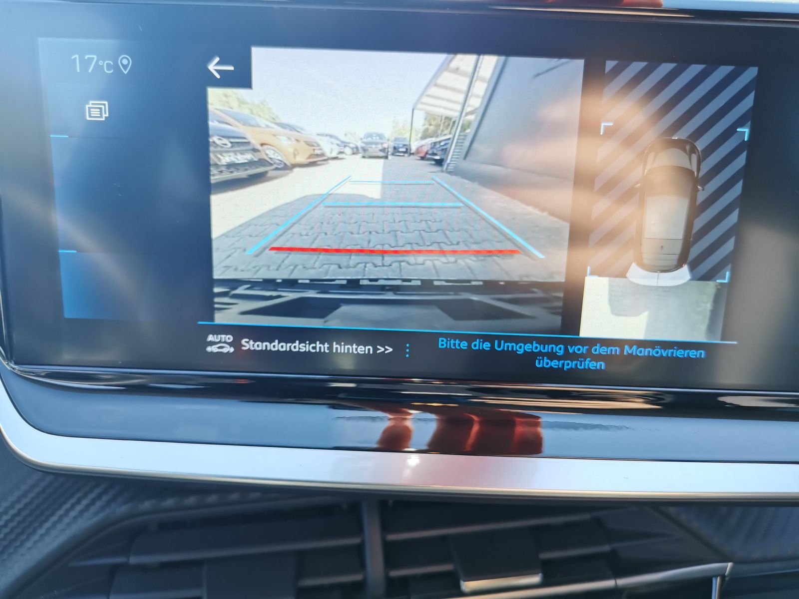 Fahrzeugabbildung Peugeot 208 Allure Pack*Sitzhzg*PDC hi+Cam*LED*Navi*