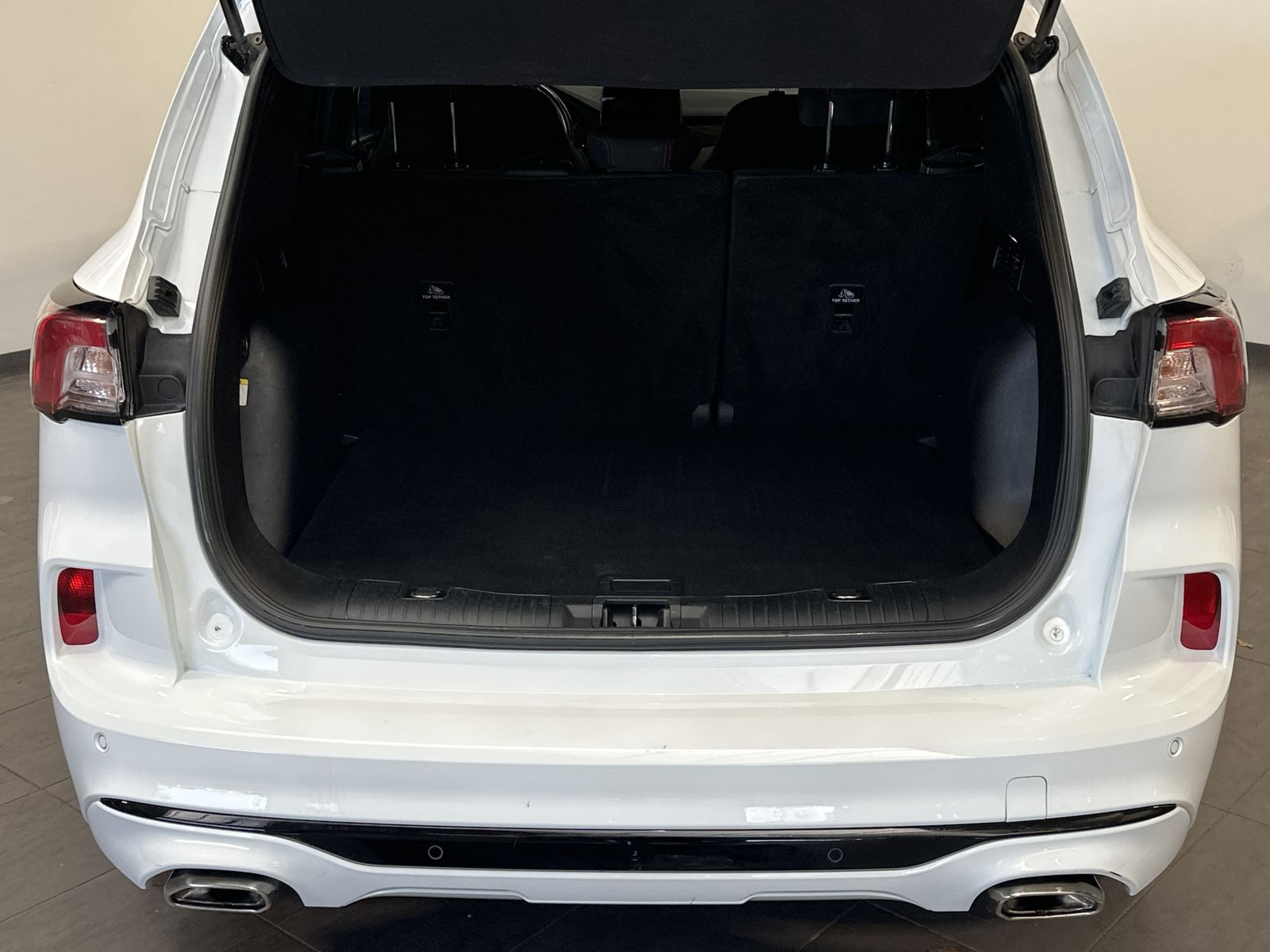 Fahrzeugabbildung Ford Kuga Plug-In Hybrid ST-Line NAV+LED+AHK+19ZO+PP