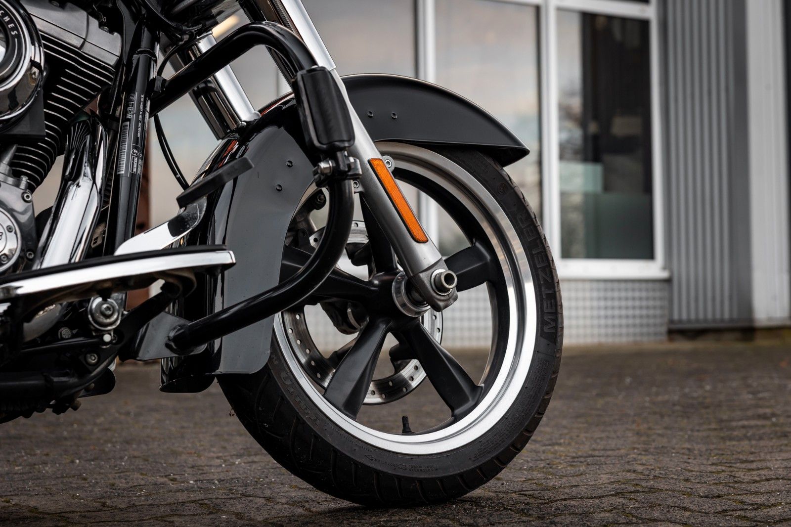Fahrzeugabbildung Harley-Davidson FLD Dyna Switchback - Kesstech -