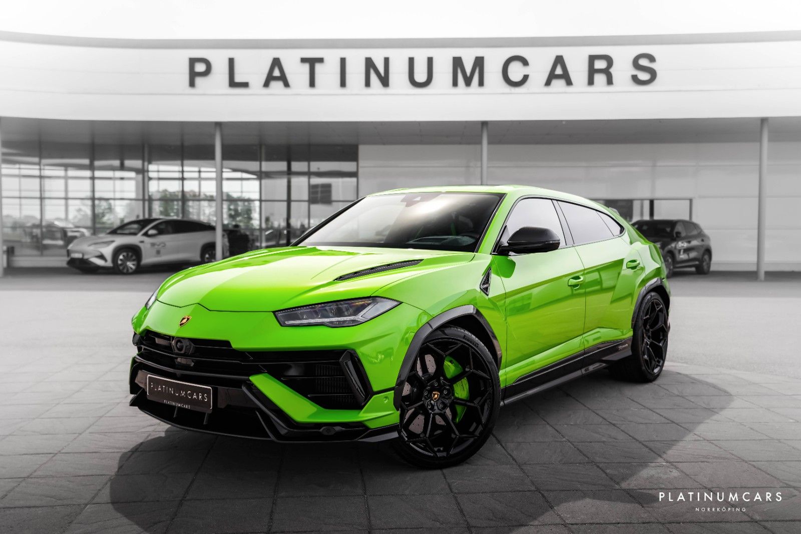 LAMBORGHINI Urus