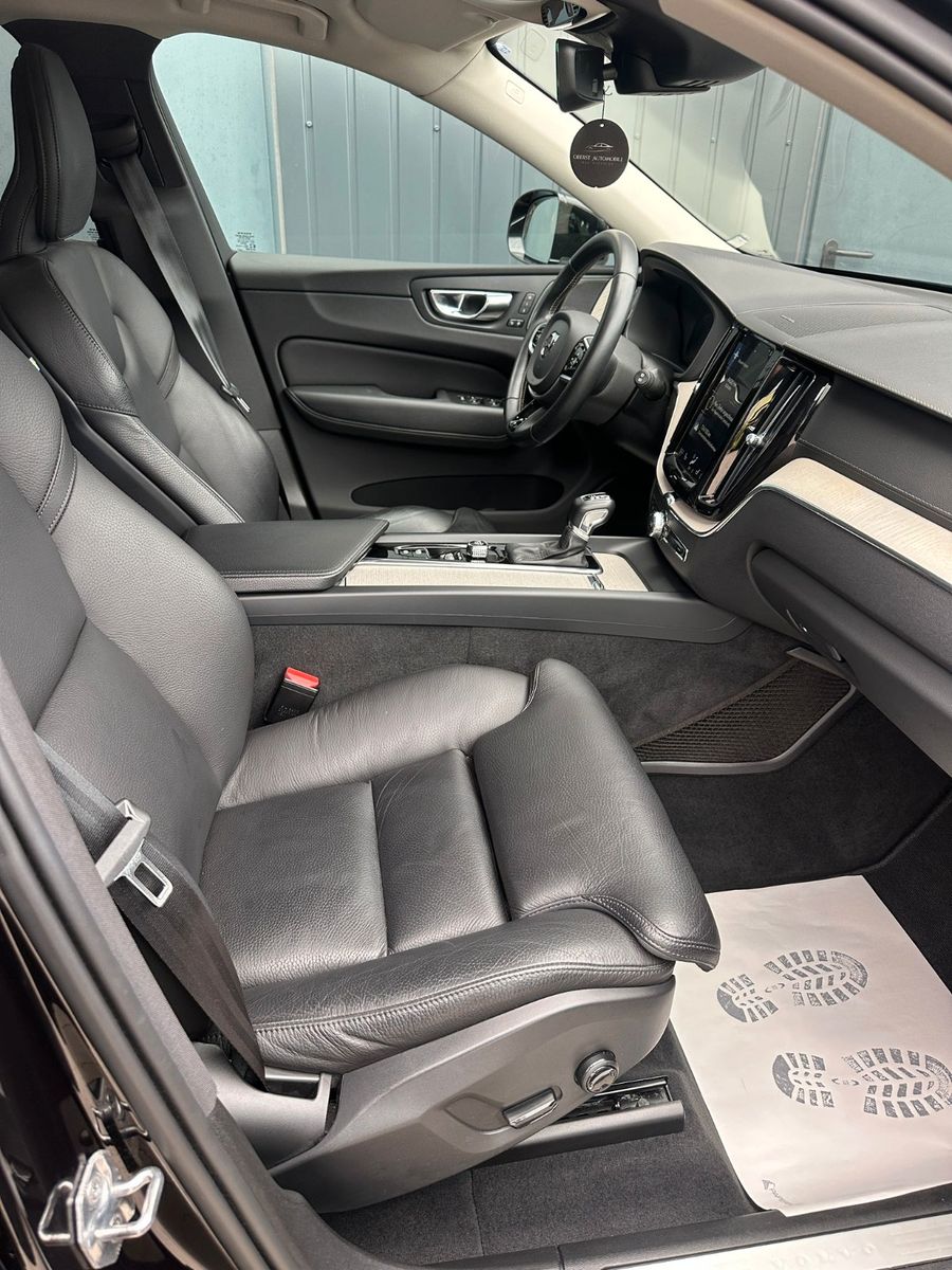 Volvo XC 60 Inscription 2WD SHZ Navi Vollleder LED foto 18
