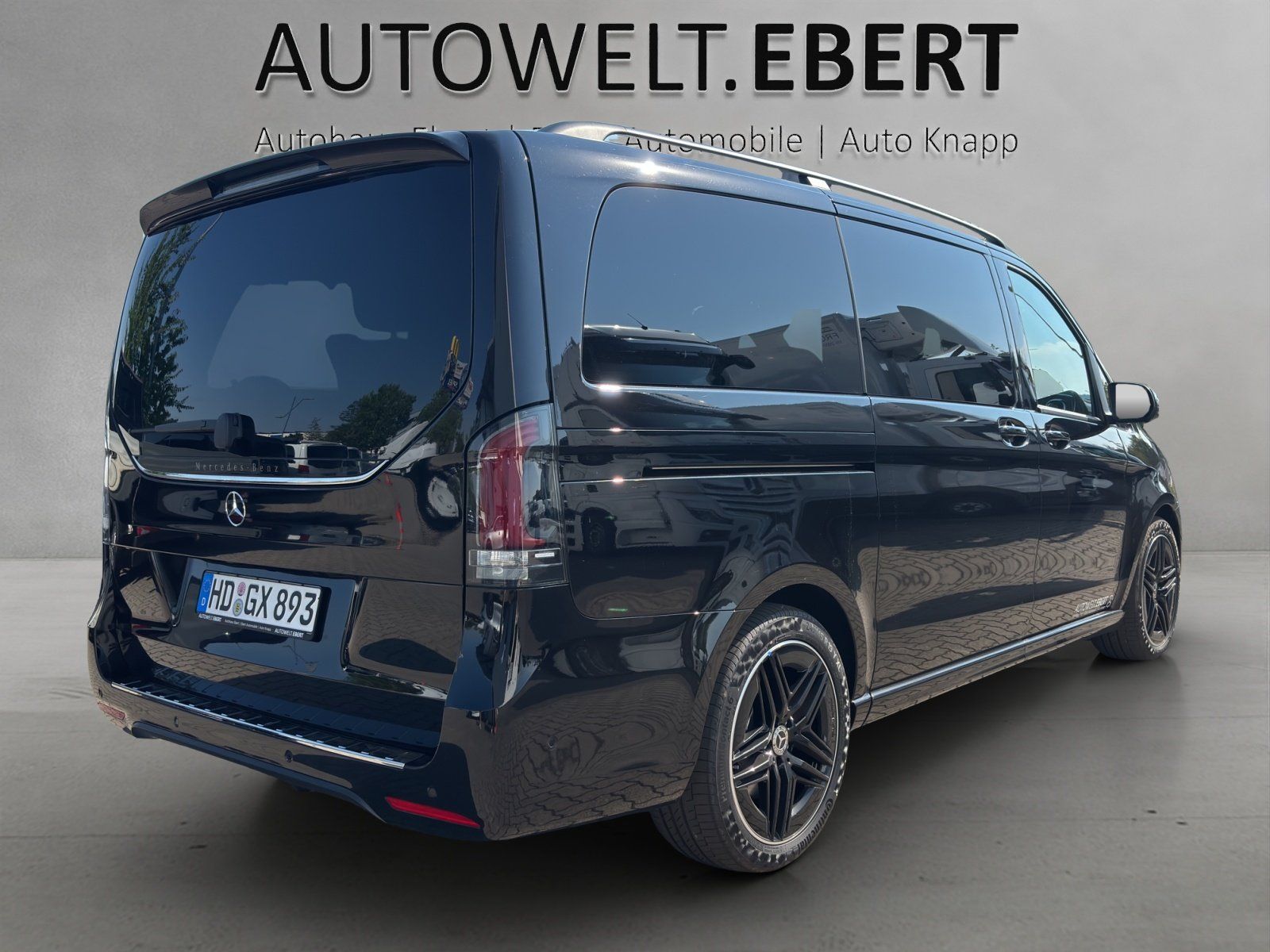 Fahrzeugabbildung Mercedes-Benz V 300 d STYLE Lang MBUX WinterPa AMG Line