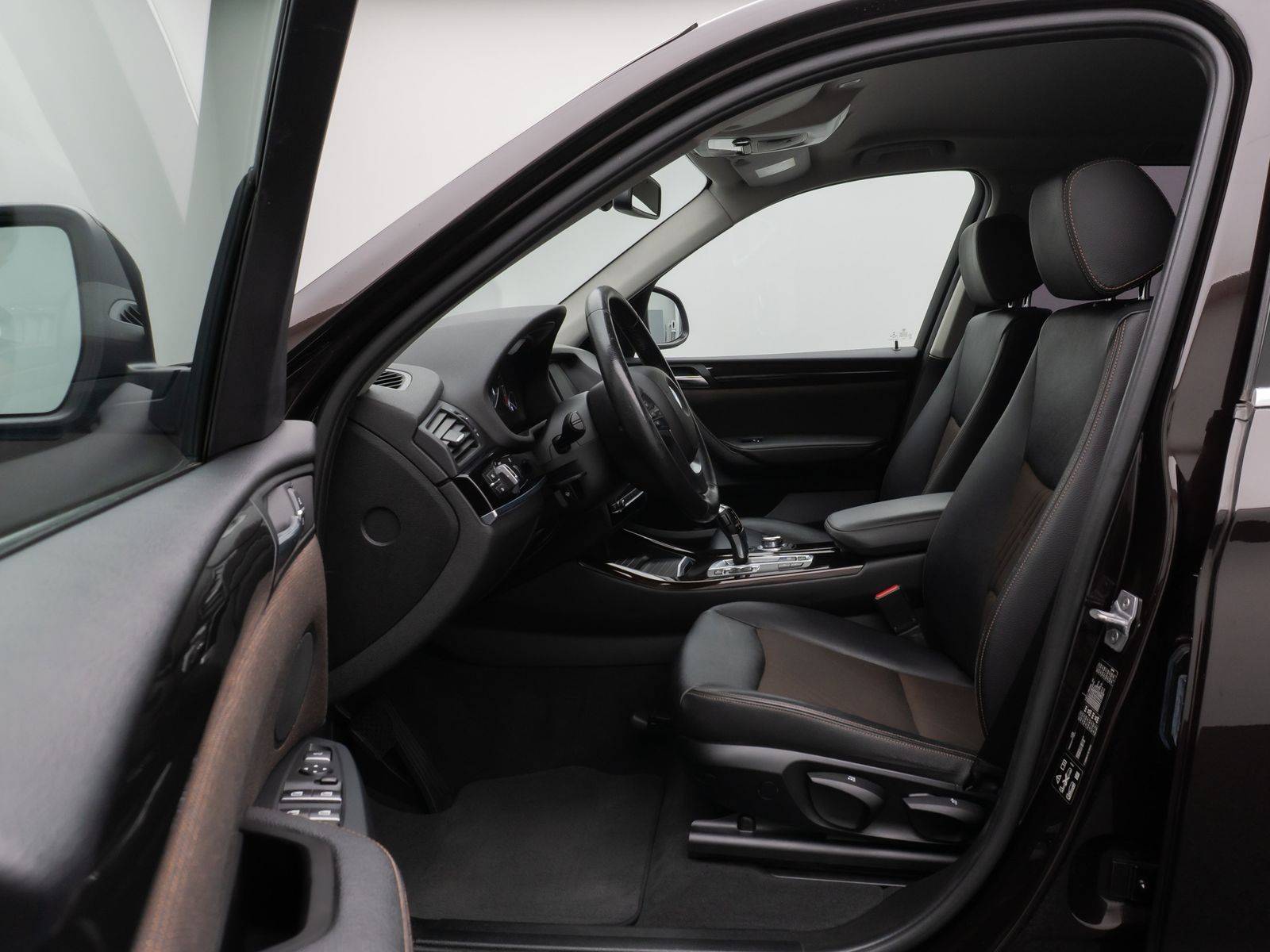 Fahrzeugabbildung BMW X3 xD20d xLine Kamera HUD HiFi Lenkrhz Stndhzg