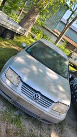 Volkswagen VW Bora 1.6 mit 101 PS Automatik  - Schlac... - gebrauchte VW Bora aus dem Jahr 2002