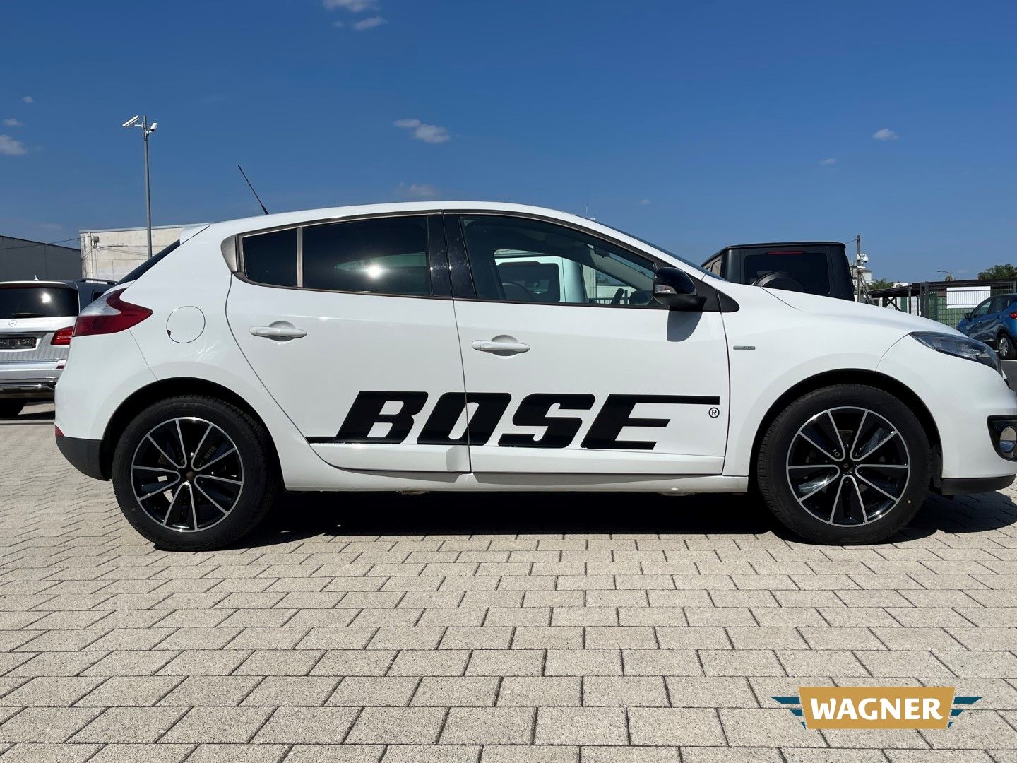 Fahrzeugabbildung Renault Megane TCe 115 Bose Edition 1- Zylinder keine Ko