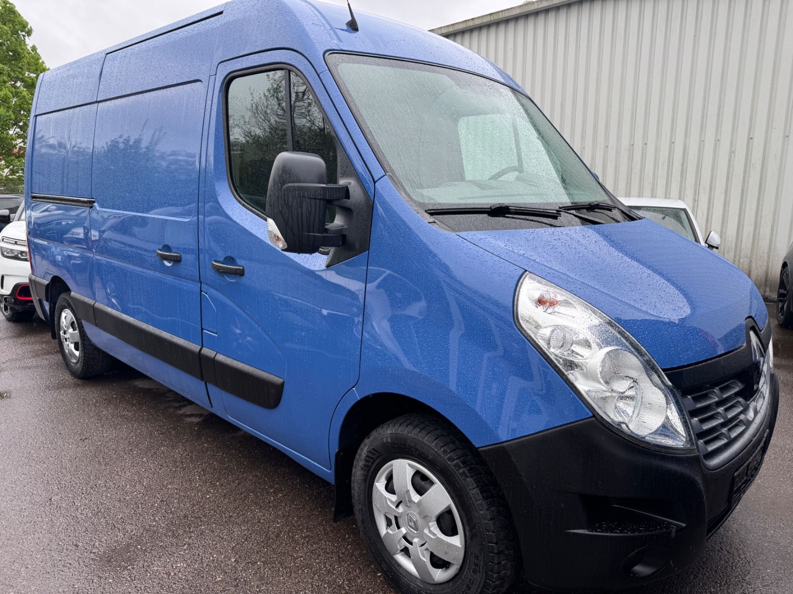 Fahrzeugabbildung Renault Master III Kasten L2H2 HKa 3,3t Klimaanlage