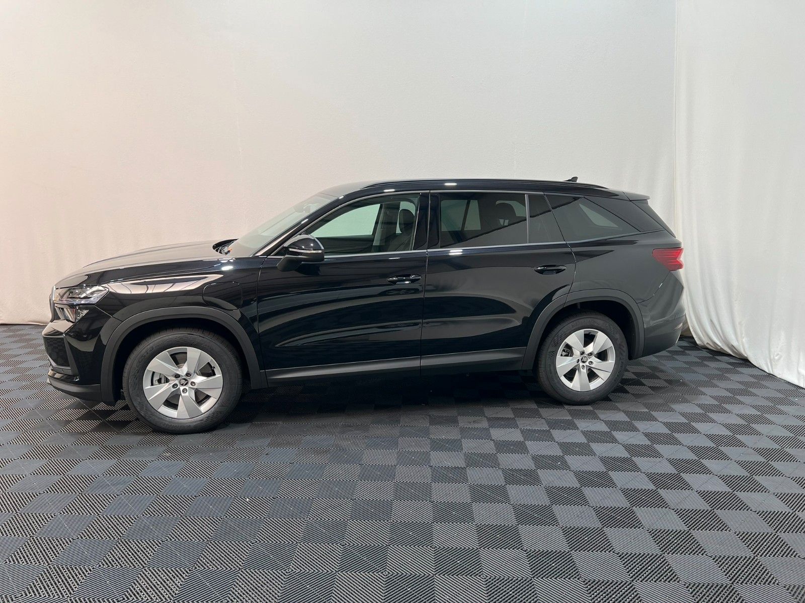 Fahrzeugabbildung SKODA Kodiaq 1.5 TSI iV DSG Selection 5-Si. AHK