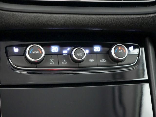 Grandland ULTIMATE AT+LED MATRIX+NAVI+360 GRAD K