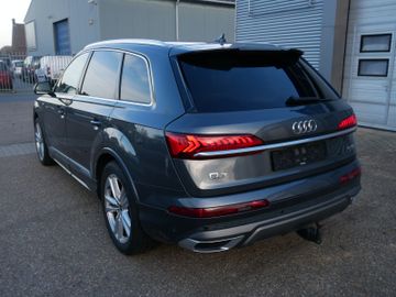 Audi Q7 - 11