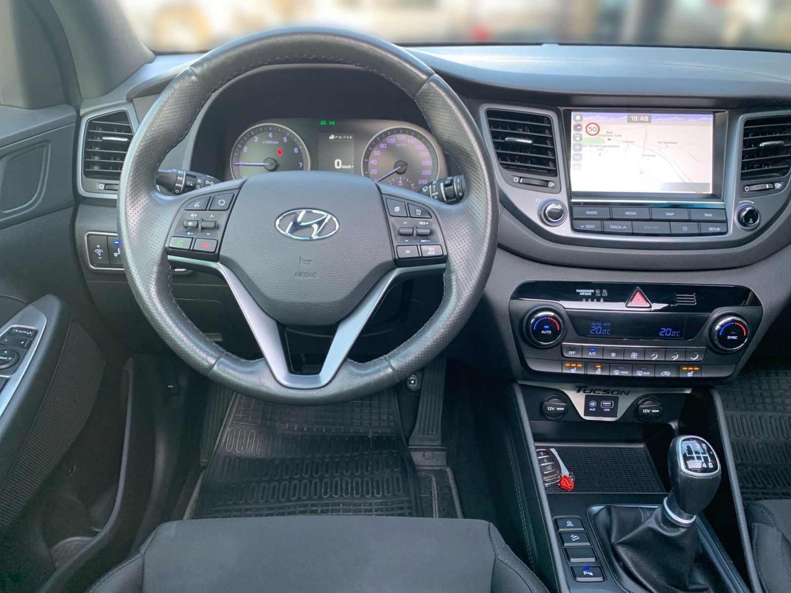 Fahrzeugabbildung Hyundai TUCSON 1.6 Turbo Passion + LED Pan.Dach AHK