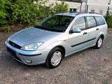 Ford Focus 1,6 Kombi TÜV Allwetterreifen - Ford Focus aus 2004: Kombi
