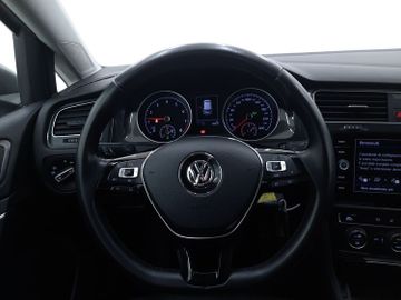 Volkswagen Golf - 4
