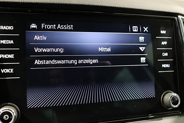 Karoq 1.0 TSI Clever OPF NAVI LED TEMPOMAT SHZ
