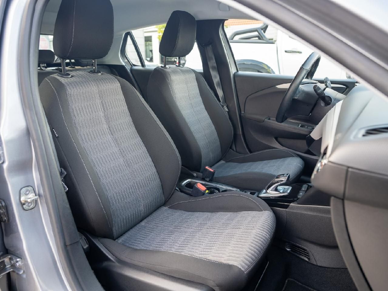 Fahrzeugabbildung Opel Corsa F e Edition