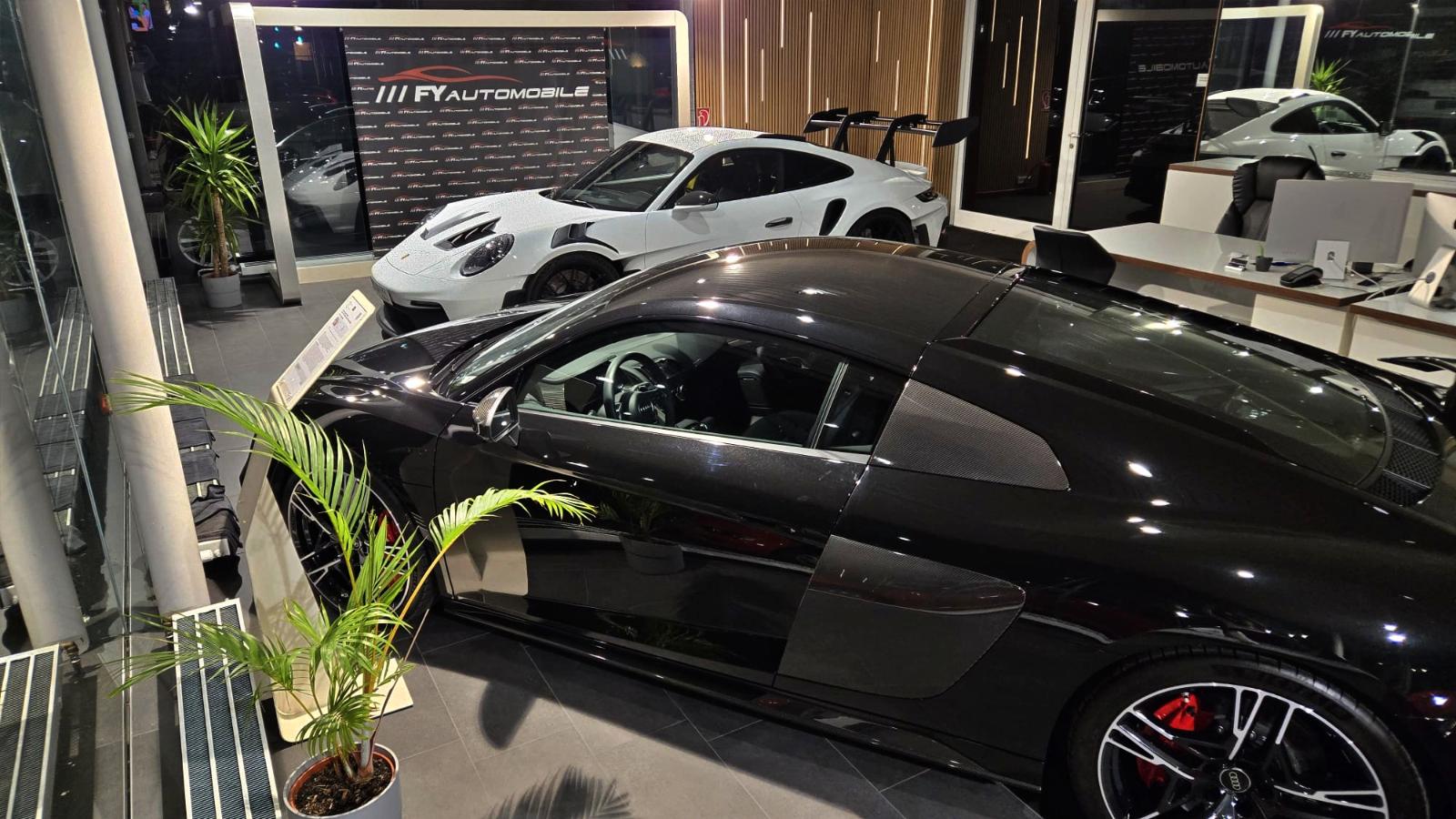 showroom-image-bottom
