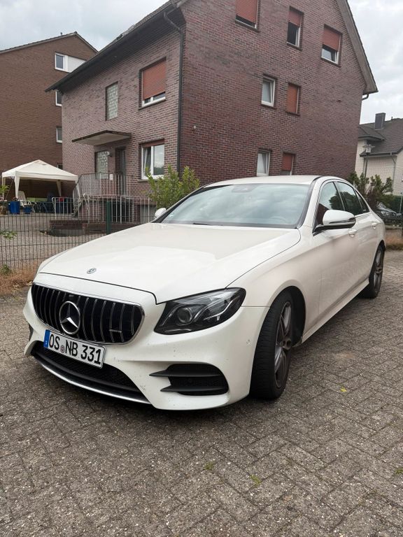 Image of Mercedes-Benz E 200