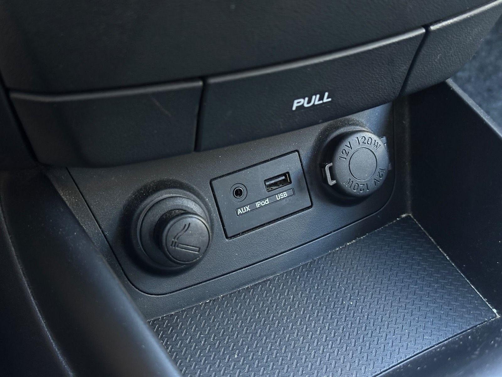 Hyundai i30 2010 — photo 8